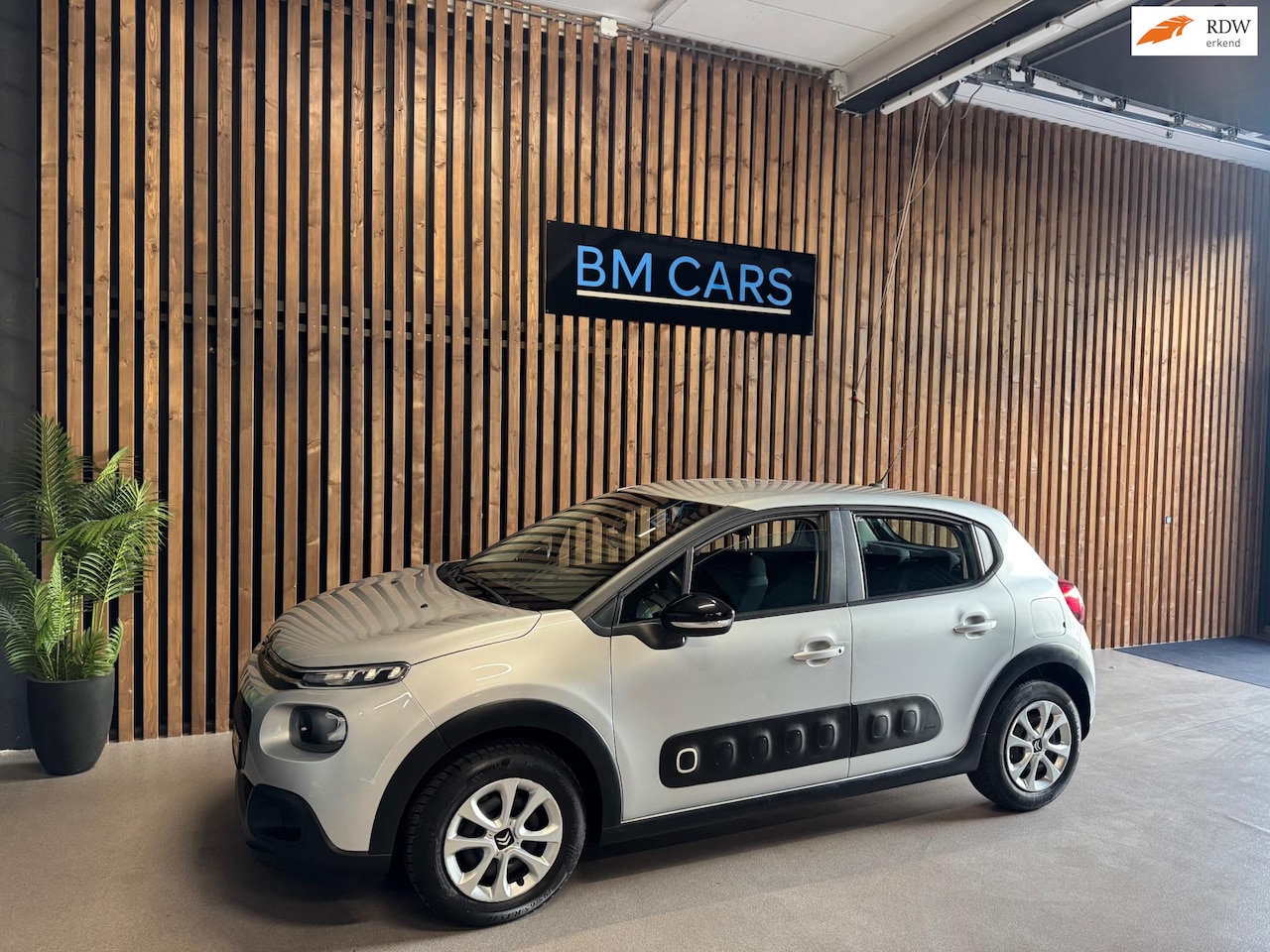 Citroën C3 - 1.2 PureTech Live Airco, Navigatie, Cruise - AutoWereld.nl