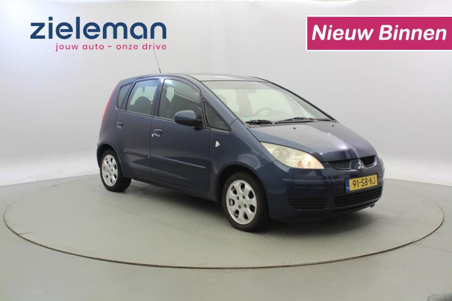 Mitsubishi Colt - 1.3 Invite Automaat - Airco - AutoWereld.nl