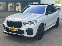 BMW X5 - XDrive40i High Executive 7p./MCompetition/Pano/Dodehoek/Camera/Standkachel/Navi/Swarovski