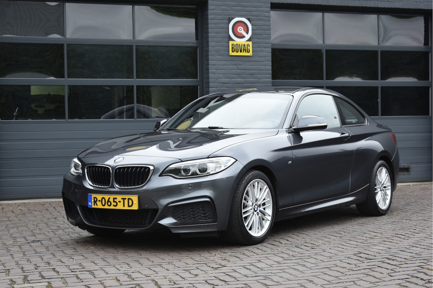 BMW 2-serie Coupé - 218i M Sport Automaat - AutoWereld.nl