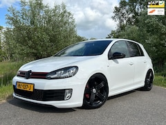 Volkswagen Golf - 2.0 GTI Edition 35 / JD Stage 1 Tuning / 315 PK / JBL Subwoofer / Akrapovic / Navi / Clima