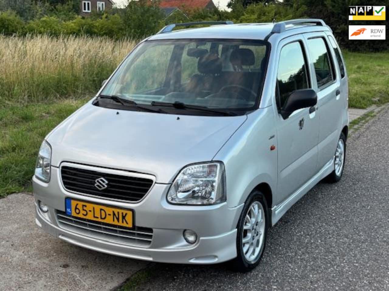 Suzuki Wagon R+ - 1.3 Special Airco Electric pakket Audio/Bluetooth LMV 14" Dakrails ABS EBD Getint glas Spo - AutoWereld.nl