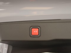 Jeep Avenger - 1.2T 4xe The North Face | 1 of 4806 | 17" LM. Velgen | North Face Interieur | 4x4 |
