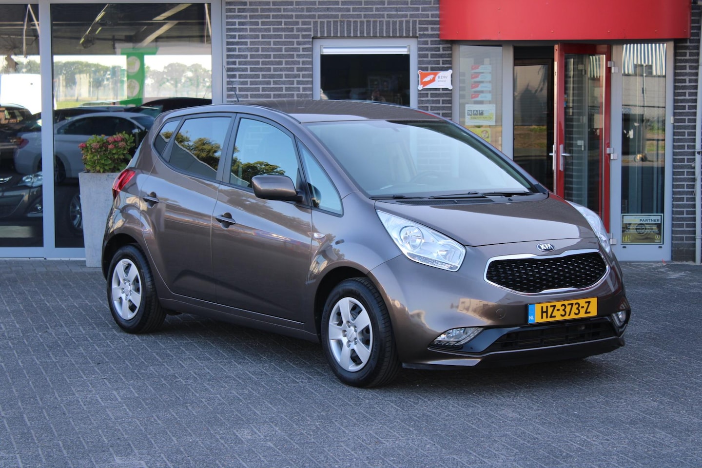 Kia Venga - 1.4 CVVT DynamicLine Navi/Camera/NL Auto - AutoWereld.nl