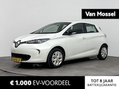 Renault Zoe - R90 Life 41 kWh | inclusief koopaccu | Airconditioning | Cruise control Standaard | Connec