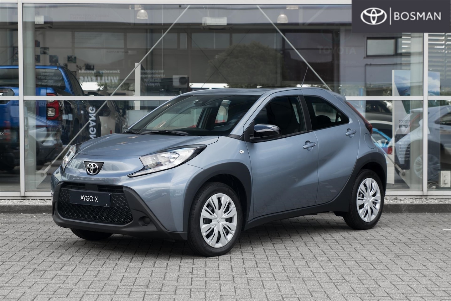 Toyota Aygo X - 1.0 VVT-i MT 72pk S-CVT Play - AutoWereld.nl