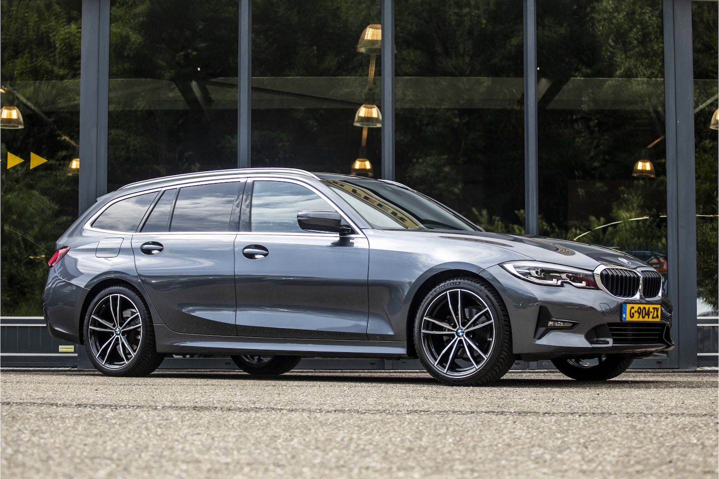 BMW 3-serie Touring - 320d High Executive Edition 320d High Executive Edition - AutoWereld.nl