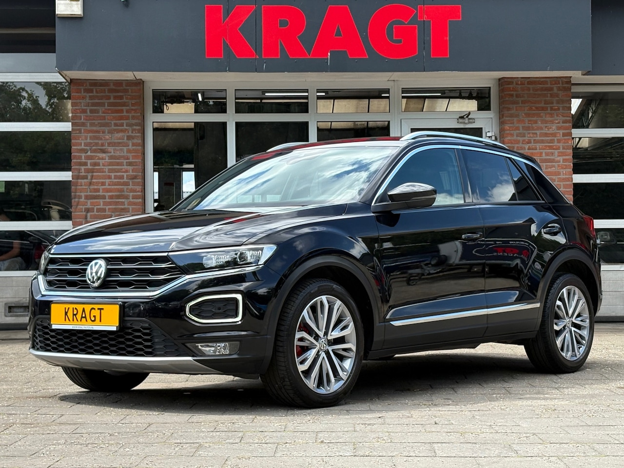 Volkswagen T-Roc - Sport 1.5 TSI 150 pk AUTOMAAT - LED - - AutoWereld.nl