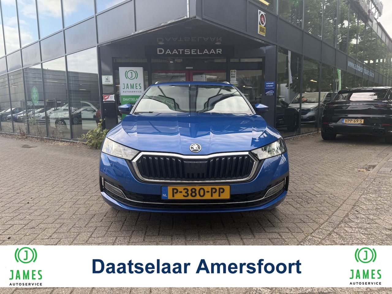 Skoda Octavia Combi - 1.5 e-TSI Business Edition Navi Camera Haak - AutoWereld.nl