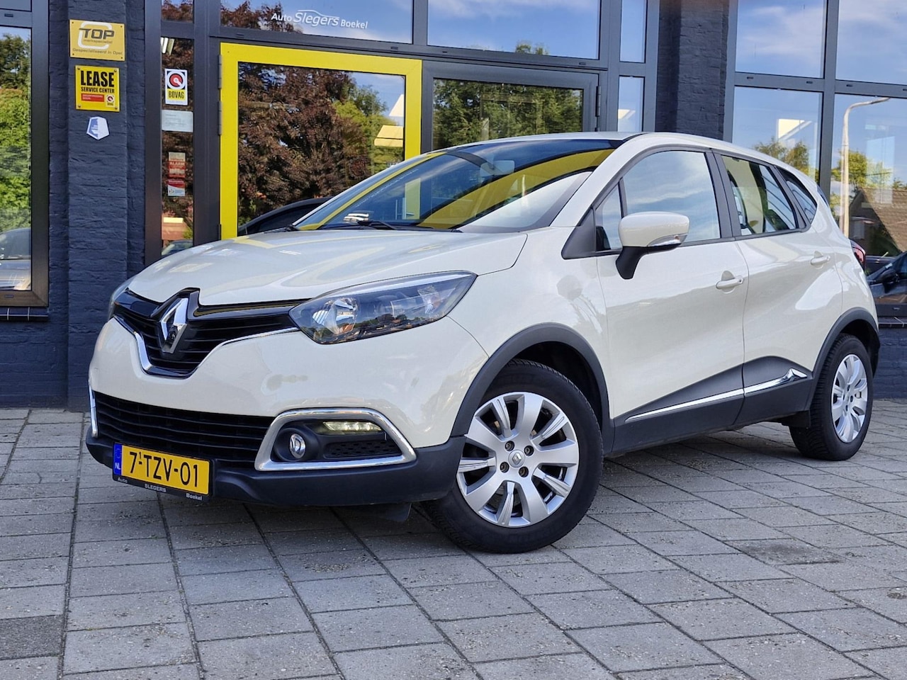 Renault Captur - 0.9 TCe Expression | Trekhaak | Cruise Control | Airco - AutoWereld.nl