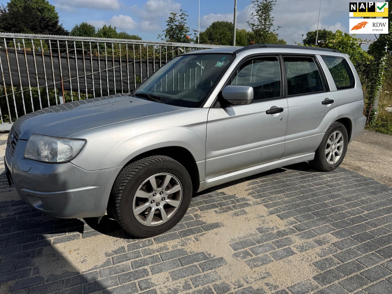 Subaru Forester - 2.0 X Comfort Pack AWD 4x4 4WD Airco - AutoWereld.nl