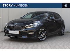 BMW 1-serie - 118i High Executive Sport Line Automaat / Panoramadak / Sportstoelen / LED / Achteruitrijc