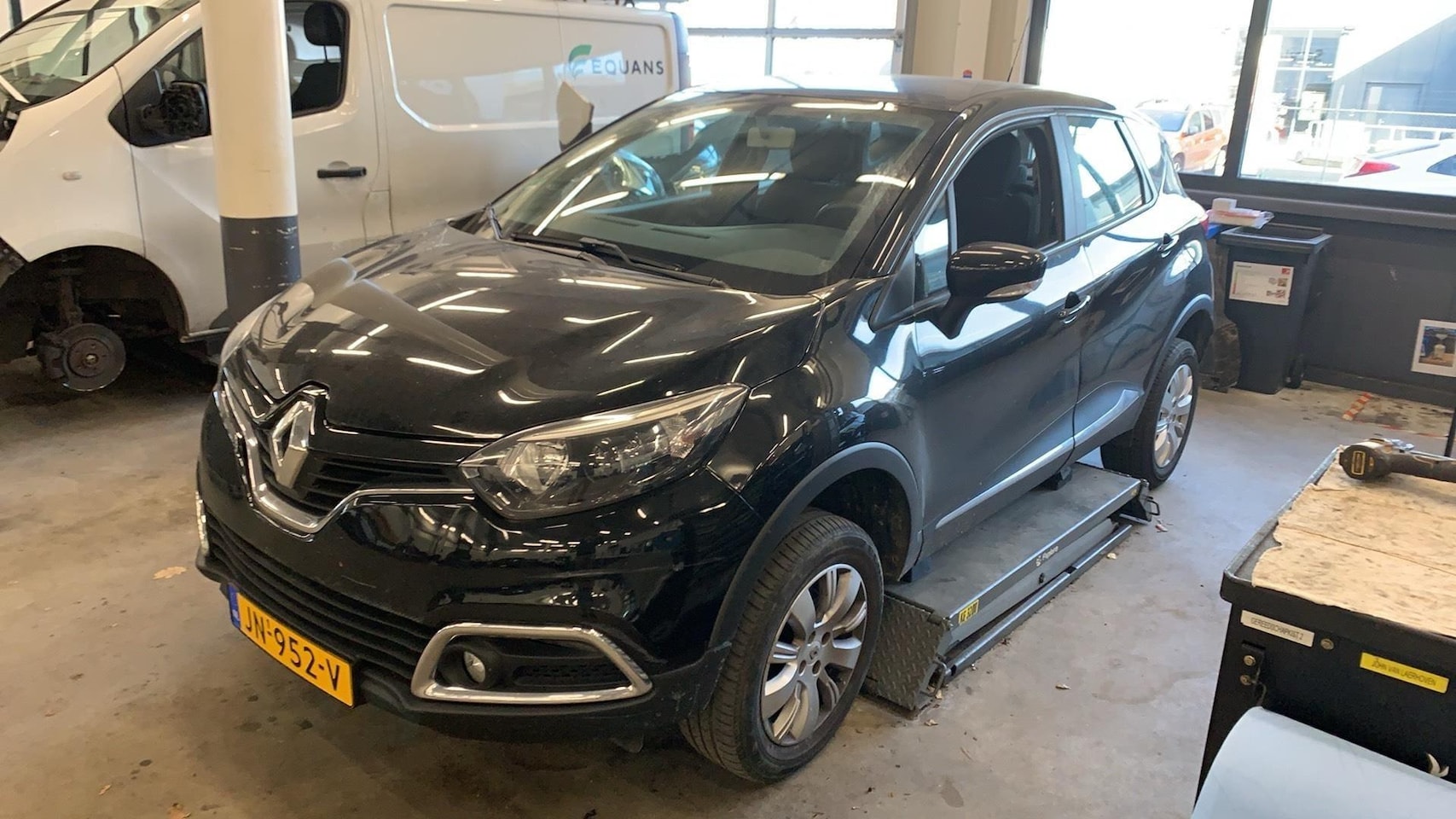 Renault Captur - 1.2 TCe Expression 120 PK Automaat - AutoWereld.nl