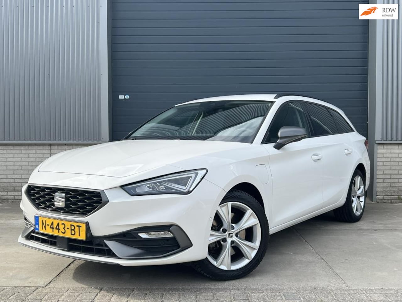 SEAT Leon Sportstourer - 1.4 TSI eHybrid PHEV FR Business - AutoWereld.nl