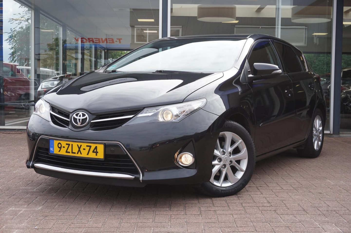 Toyota Auris - 1.6 Aspiration | 5deurs | Airco | Elek. Pakket | Vol opties | Trekhaak | Inruil mogelijk - AutoWereld.nl