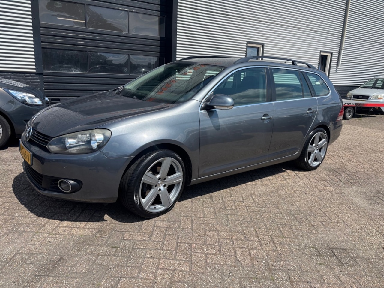 Volkswagen Golf Variant - 1.2 TSI Highl. Bl.M | 3 MND GAR | CLIMA | TREKHAAK | SPORTVELGEN - AutoWereld.nl