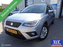 SEAT Arona - 1.0 TSI Automaat Style Business/Full LED/Airco/Lm velgen/PDC/Apple Carplay/Dig dash/1st ei