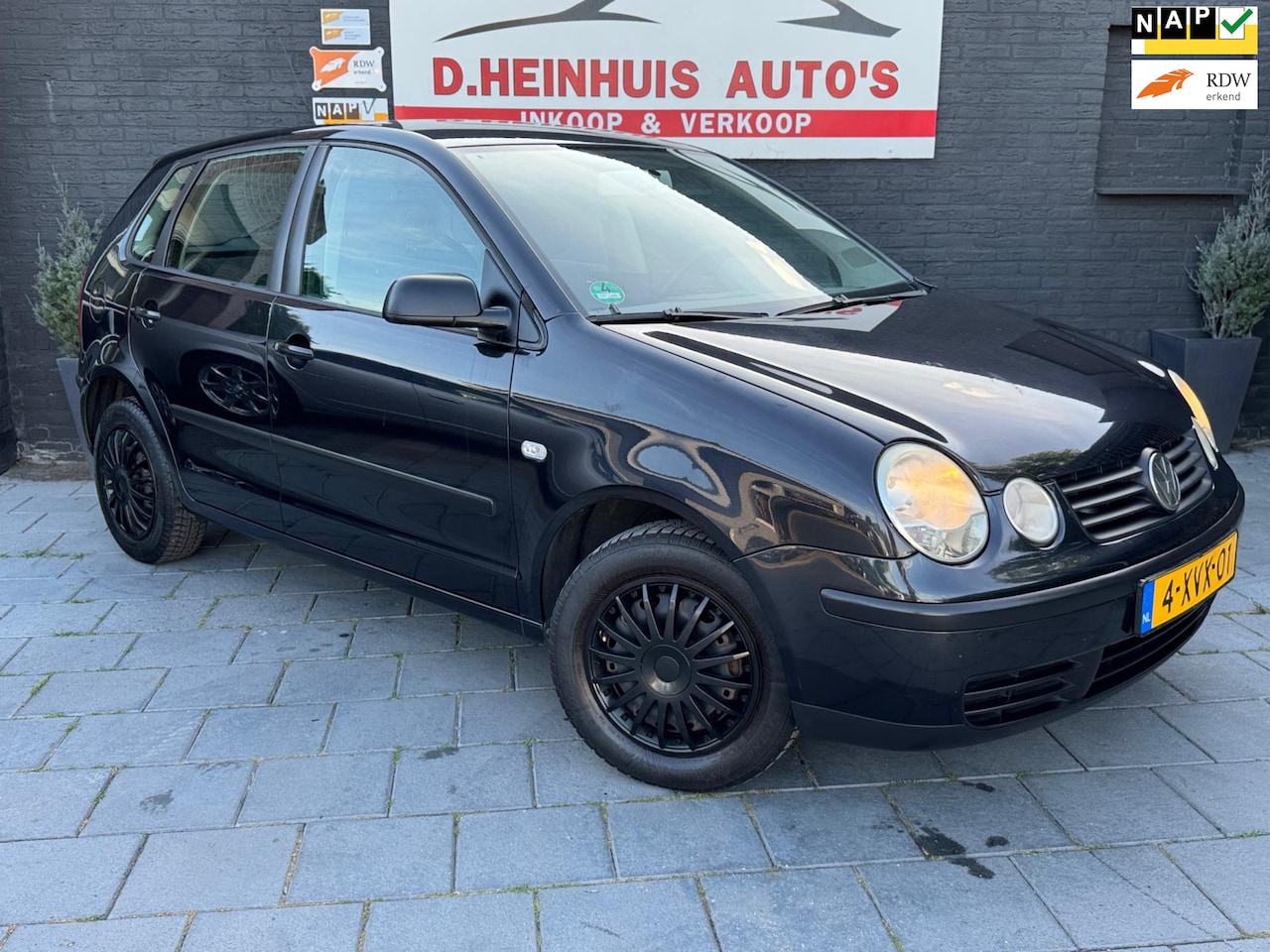 Volkswagen Polo - 1.4-16V 5DRS/4 CILINDER/NETTE STAAT - AutoWereld.nl