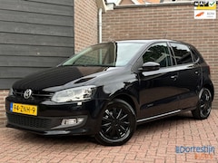 Volkswagen Polo - 1.2 TSI BlueMotion Comfort Edition | Trekhaak | CarPlay | Cruise | NAP
