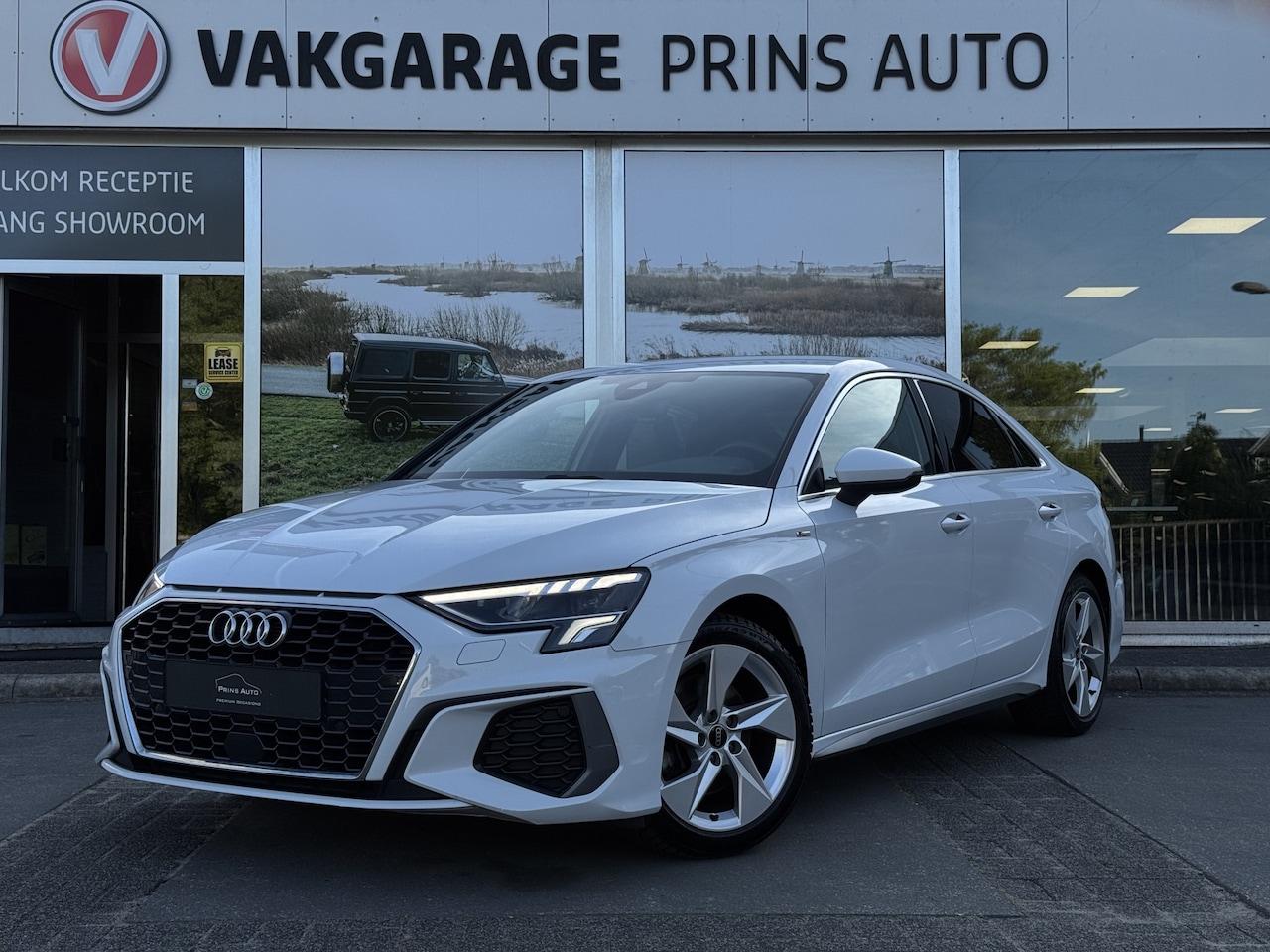 Audi A3 Limousine - 30 TFSI S edition |NAVI|CRUISE|ORG.NL|NAP|1E EIGENAAR|BTW 3172 - AutoWereld.nl
