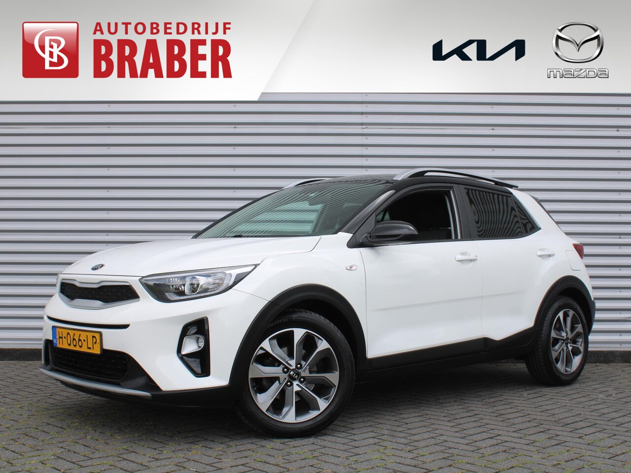 Kia Stonic - 1.0 T-GDi DynamicLine | Airco | Navi | Cruise | 17" LM | PDC | Camera | - AutoWereld.nl