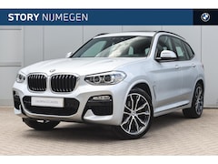 BMW X3 - xDrive20i High Executive M Sport Automaat / Panoramadak / Trekhaak / Sportstoelen / Achter