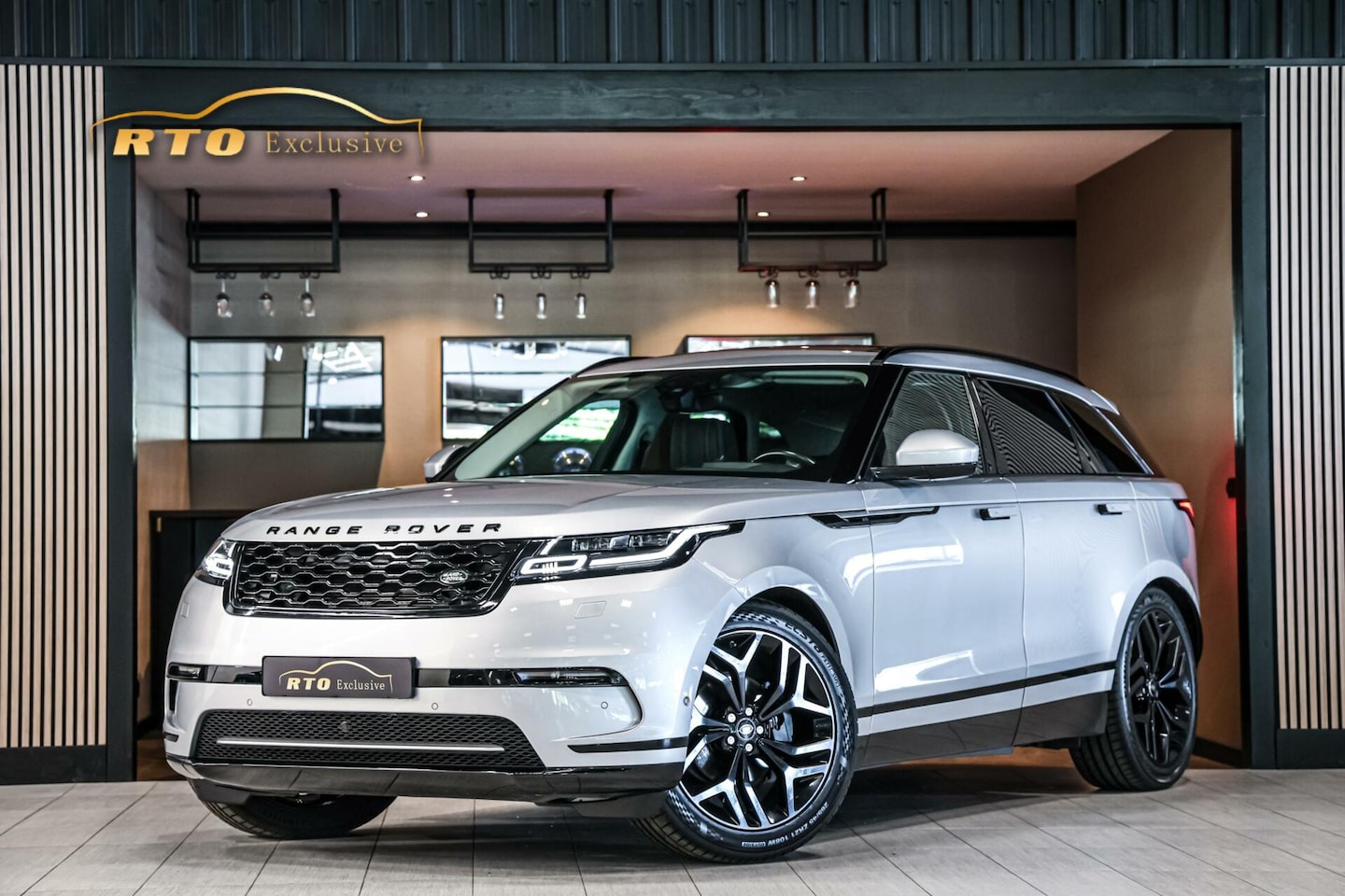 Land Rover Range Rover Velar - 2.0 I4 AWD|Pano|luchtv.|trekhaak - AutoWereld.nl