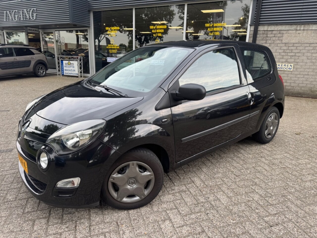 Renault Twingo - 1.2-16V Authentique 1.2 16V Authentique - AutoWereld.nl