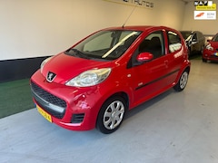 Peugeot 107 - 1.0-12V Millesim 200