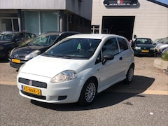 Fiat Grande Punto - 1.3 M-Jet Diesel Actual Airco Apk 11-10-2025 Perfect onderhouden en rijdende Punto, heeft