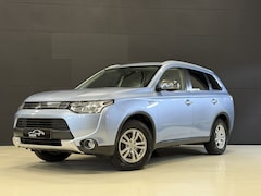Mitsubishi Outlander - 2.0 PHEV Business Edition X-Line | Camera | Trekhaak | 4S banden | Dealeronderhouden