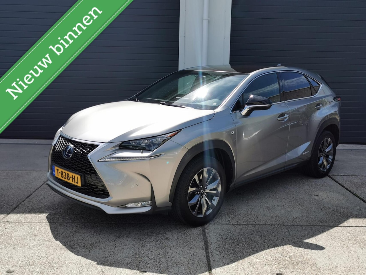 Lexus NX - 300h AWD F Sport Line 300h AWD F Sport Line - AutoWereld.nl