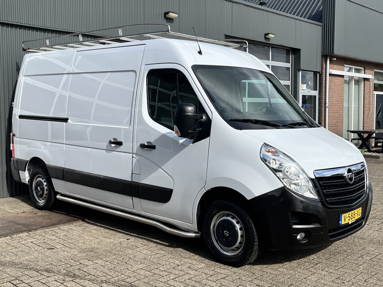 Opel Movano - 2.3 CDTI BiTurbo L2H2 Kastinrichting Airco Cruise controle Trekhaak 2500kg trekgewicht Imp - AutoWereld.nl