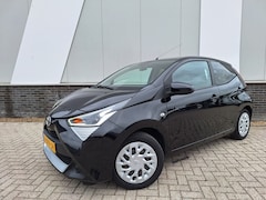 Toyota Aygo - 1.0 VVT-i X-play X-SHIFT AUTOMAAT | Apple/Android auto | Airco |