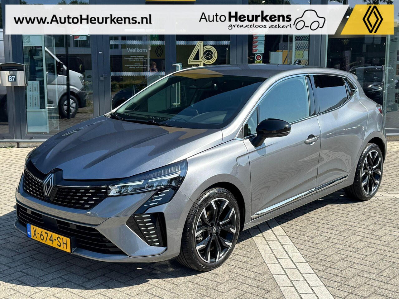 Renault Clio - 1.0 TCe 90 GPF techno | 1e Eigenaar | Dealeronderhouden | NL Auto | - AutoWereld.nl