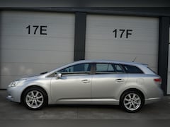 Toyota Avensis Wagon - 1.8 VVTi Dynamic