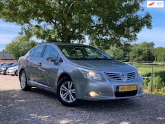 Toyota Avensis - 1.8 VVTi Dynamic Business Special | Leder + Cruise + Navi Nu € 5.975,