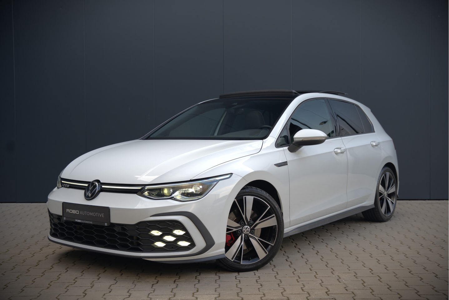 Volkswagen Golf - 2.0 TDI GTD | Panoramadak | Stoelverwarming | Stuurverwarming | Adaptive Cruise Control | - AutoWereld.nl
