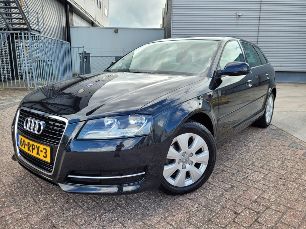Audi A3 Sportback - 1.4 TFSI Attraction Pro Line 1.4 TFSI Attraction Pro Line - AutoWereld.nl