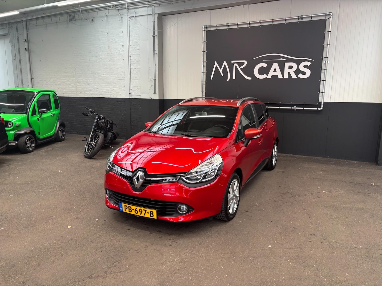 Renault Clio Estate - 0.9 TCe Iconic navi/clima - AutoWereld.nl