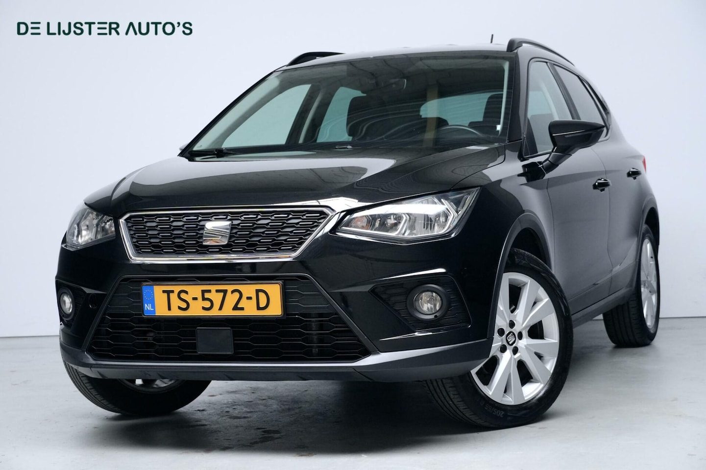 SEAT Arona - 1.0 TSI Xcellence Business Sport | CarPlay | Cruise | Camera | Trekhaak | Climate | PDC | - AutoWereld.nl