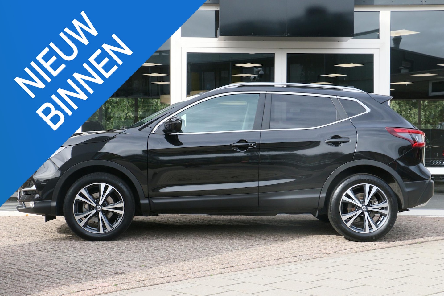 Nissan Qashqai - 1.3 DIG-T Business Edition | Automaat | Navi | Dealer onderhouden - AutoWereld.nl