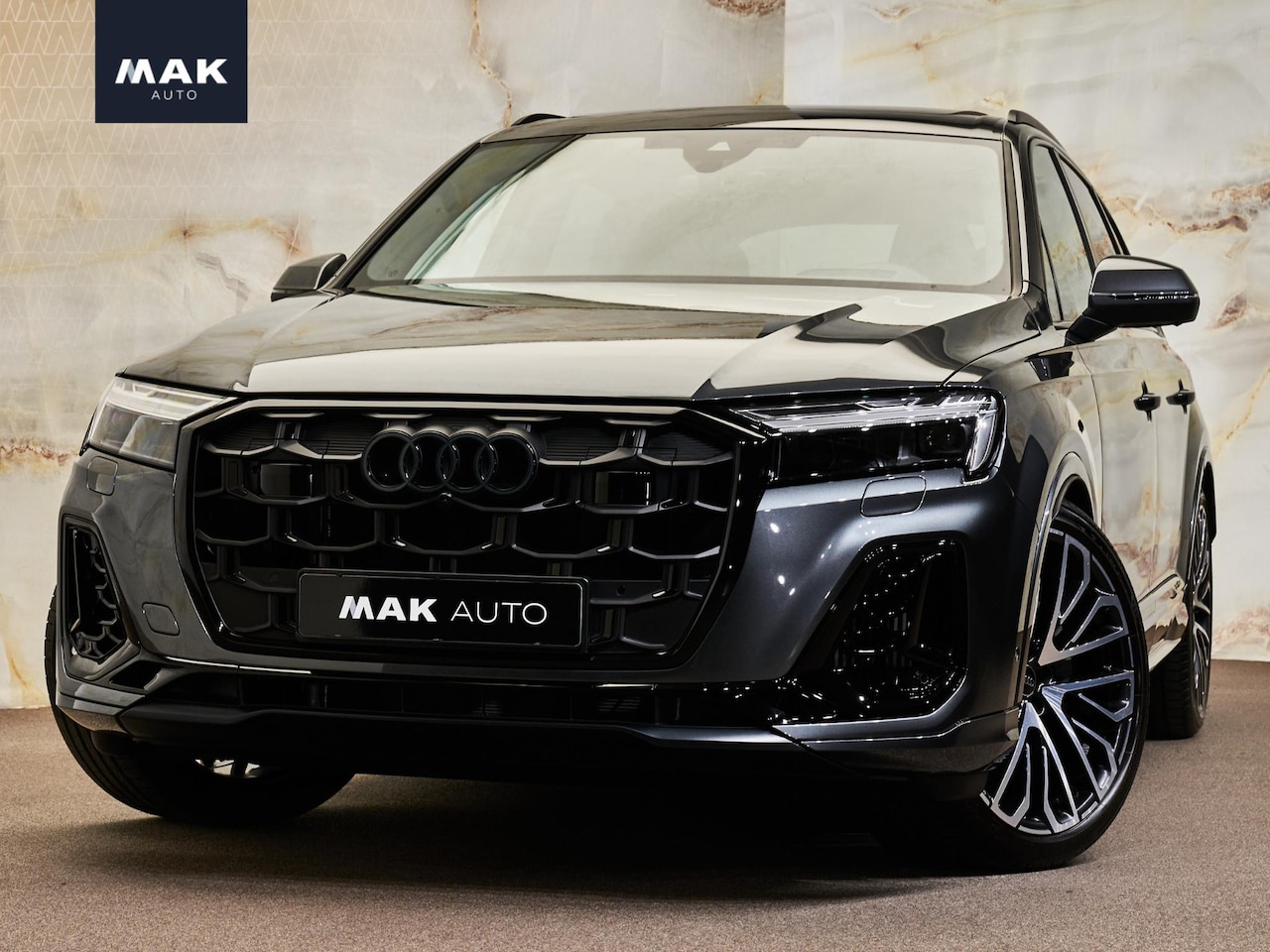 Audi Q7 - 55 TFSI e quattro Pro Line S 55 TFSI e Quattro Pro Line S, 22", pano, 4W-best, tr.haak B&O, OLED, luchtv., matrix-LED, - AutoWereld.nl