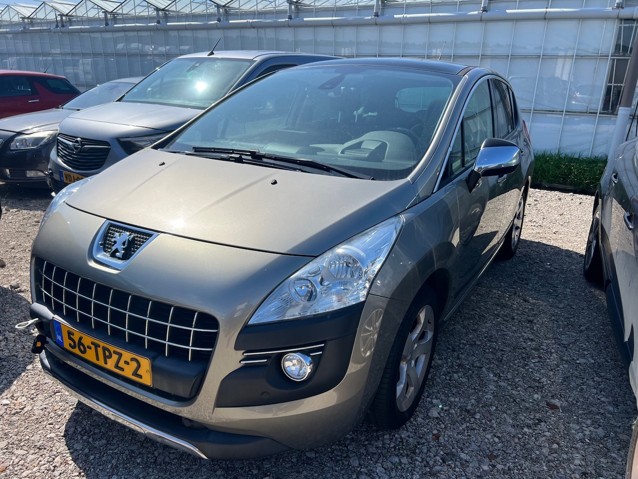 Peugeot 3008 - 2012 * 1.6 THP Allure * AUTOMAAT * PANORAMA DAK * NAV * BLUETOOTH - AutoWereld.nl
