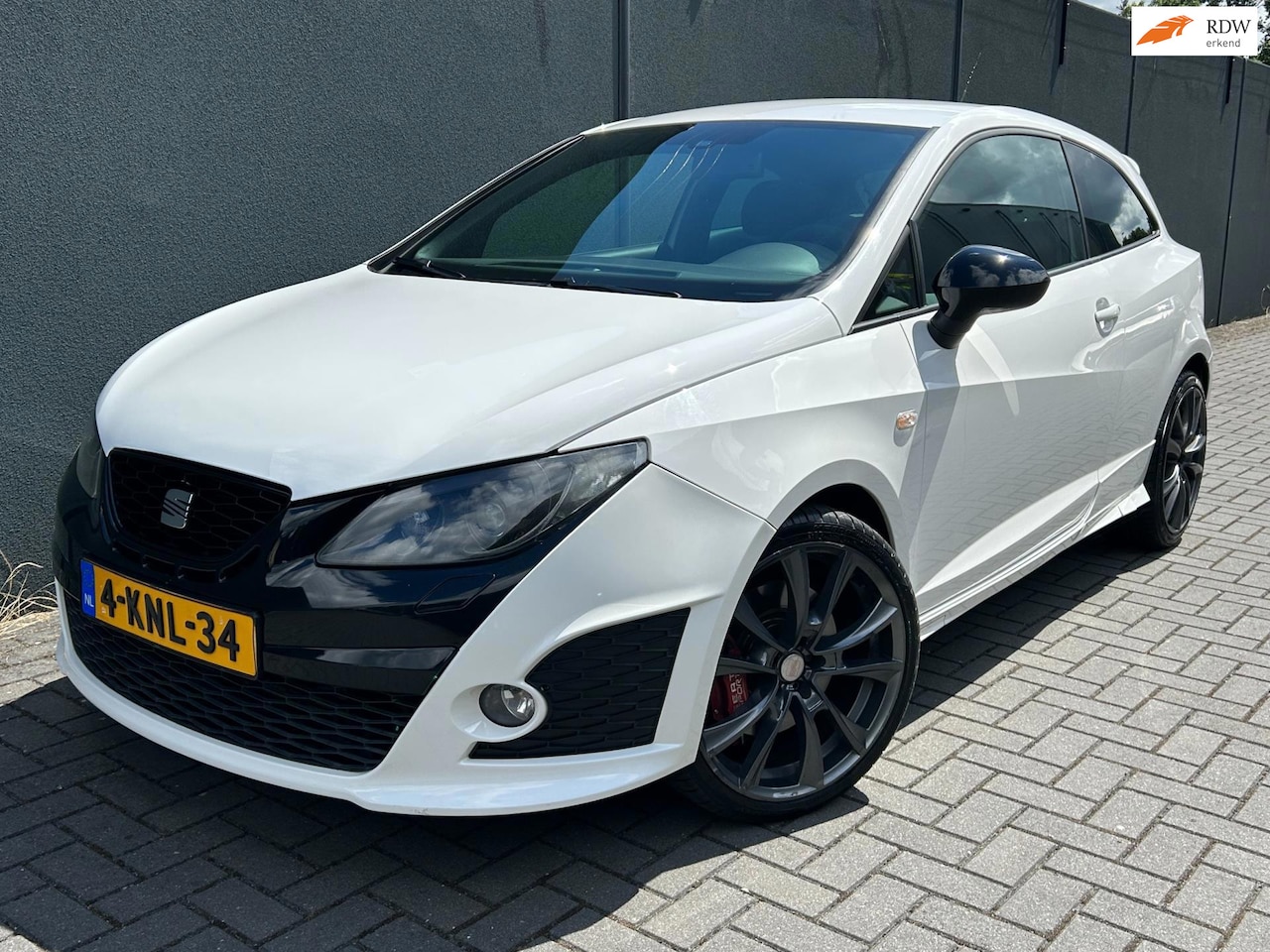 SEAT Ibiza SC - 1.4 TSI Cupra Bocanegra / DSG / Goed Onderhouden - AutoWereld.nl