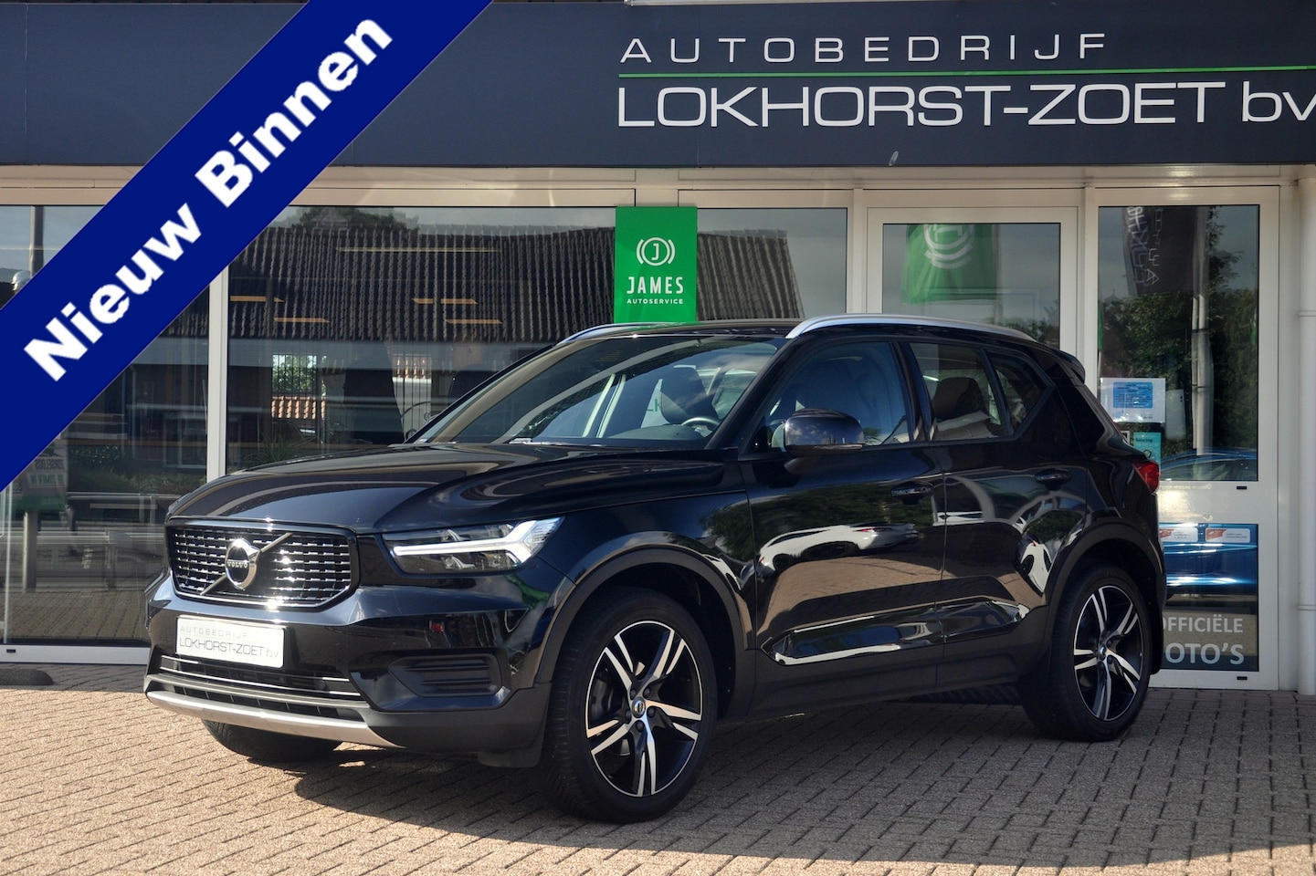 Volvo XC40 - 1.5 T3 Momentum Pro | Camera | Trekhaak | Mooie staat! - AutoWereld.nl