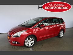 Peugeot 5008 - 1.6 GT Climate control Trekhaak Panoramadak Navigatie Head-Up TEKST LEZEN Inruil Mogelijk