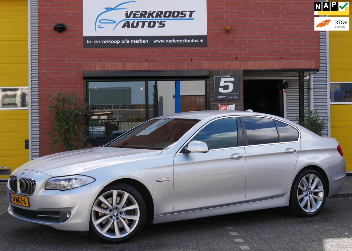 BMW 5-serie - 528i High Executive soft close. memory. HUD. - AutoWereld.nl