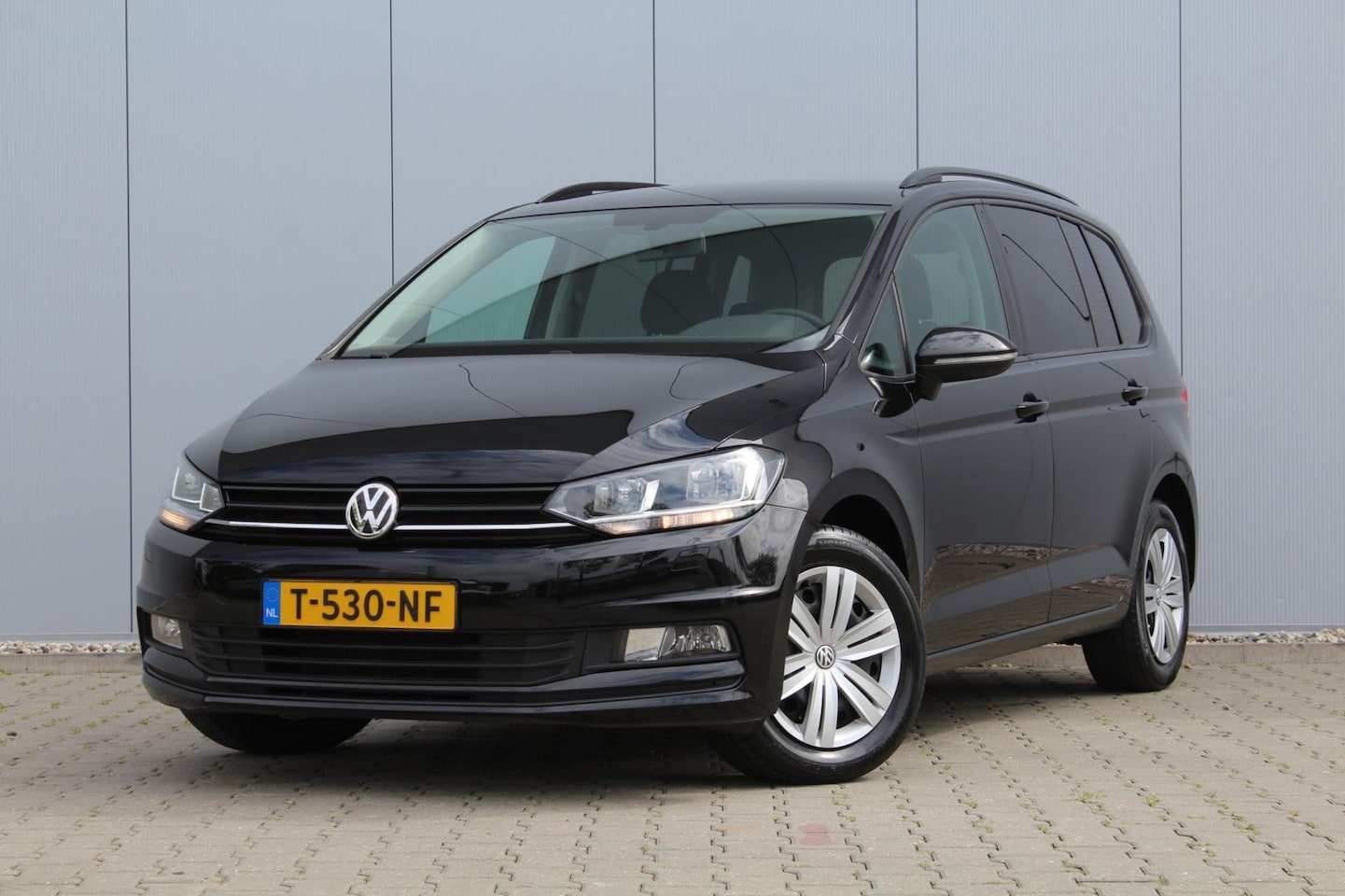 Volkswagen Touran - 1.2 TSI Trendline | Navigatie | Stoelverwarming | Climate control | 100% onderhouden | APK - AutoWereld.nl