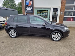 Volkswagen Golf - 1.2 TSI "Highline BlueMotion" 5 Deurs - Airco - Clima - Cruise - Navi - Trekhaak
